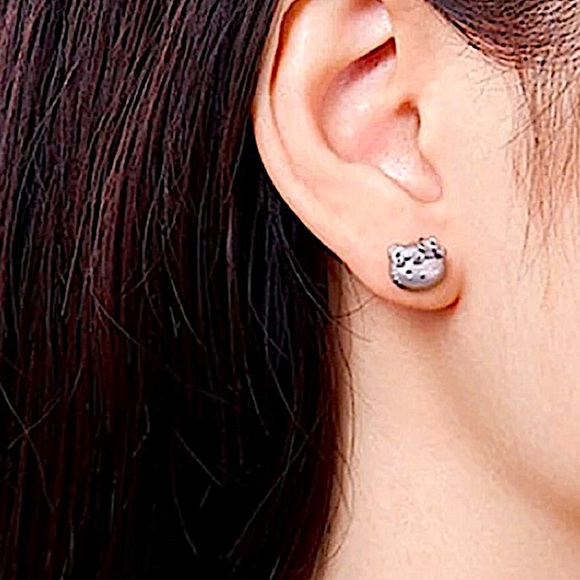 Hello Kitty Sterling Silver Handmade Matching Necklace Bracelet Earrings Set - Picture 5 of 11